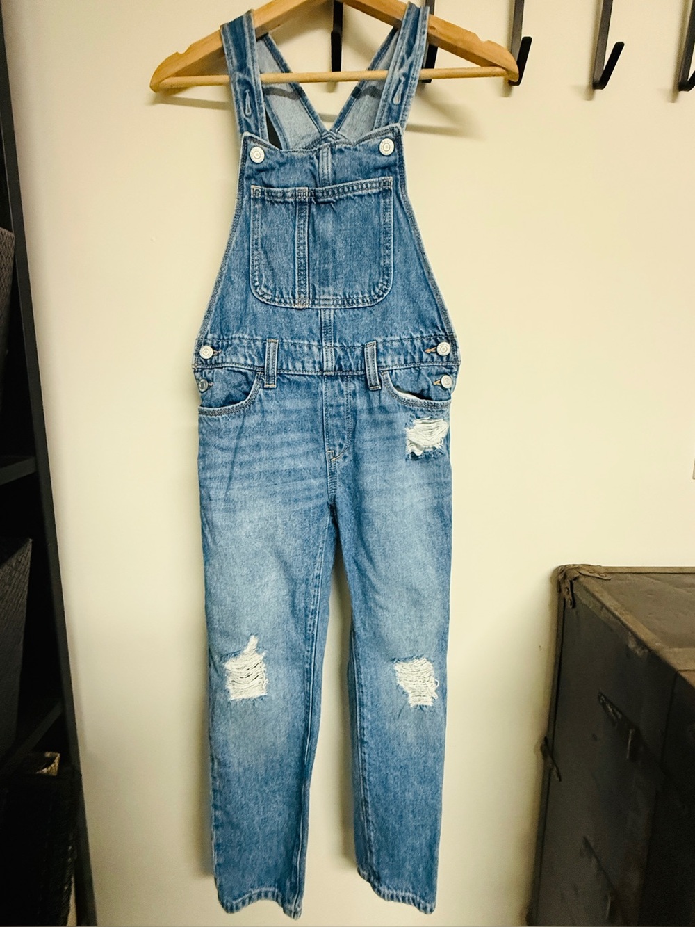 Old Navy kids overalls size L - 10